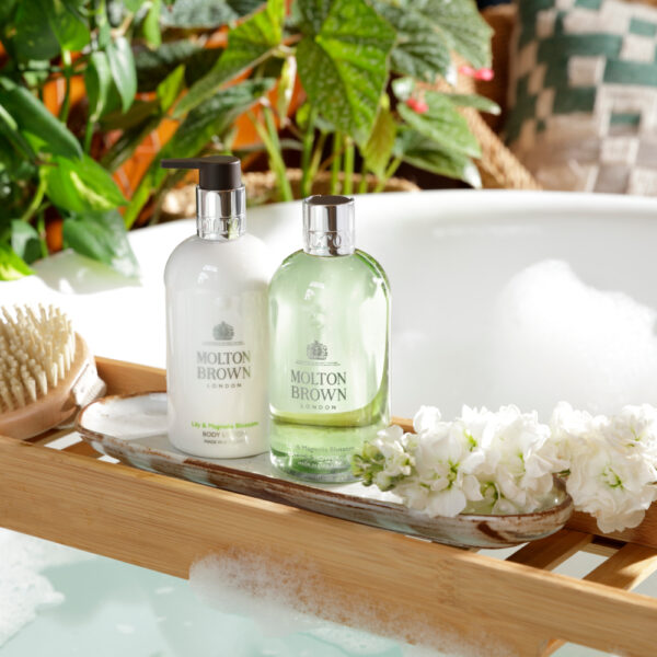 Molton Brown Lily & Magnolia Blossom Bath & Shower Gel 300ml